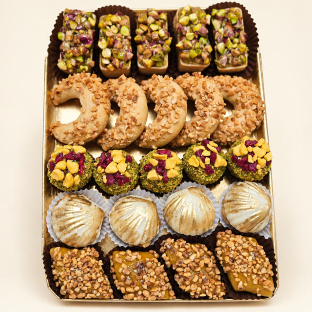 Assortiment de pâtisseries orientales – Savoureuses tentations, Saint-Michel-sur-Orge
