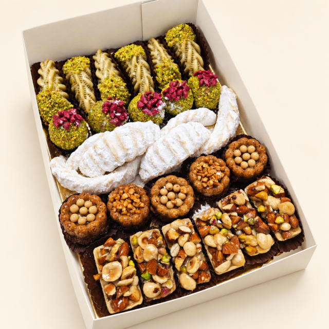 Assortiment de pâtisseries orientales – Savoureuses tentations, Saint-Michel-sur-Orge